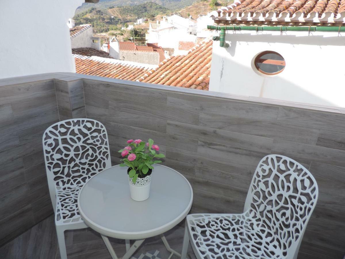 Casa Las Tres Conchas Yunquera المظهر الخارجي الصورة